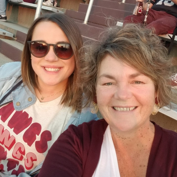 Meet your Posher, Stephanie - Picture 1 of 1